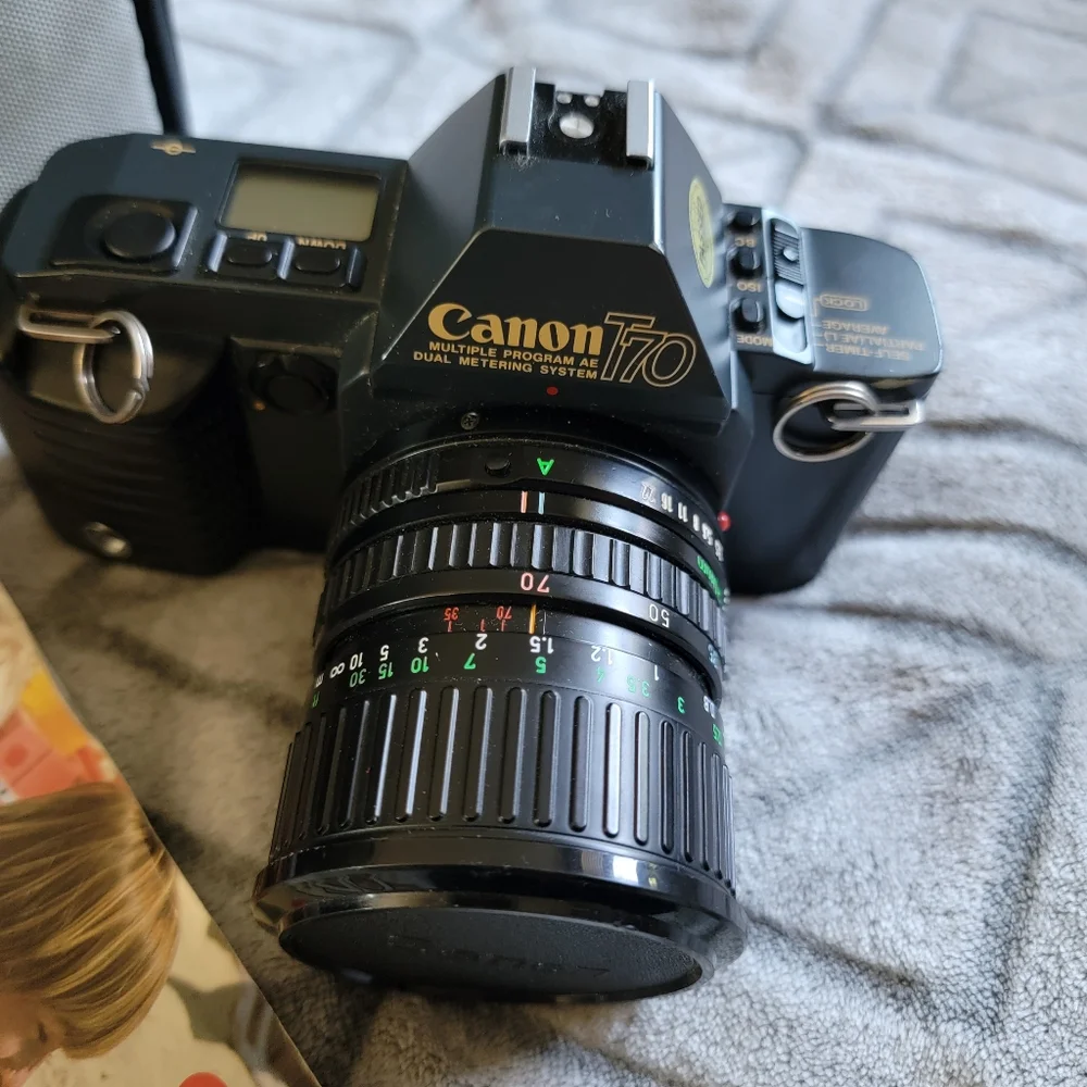 Vintage Canon 35mm Film Camera With Bag, Instructions, 277T Flash Tested Working